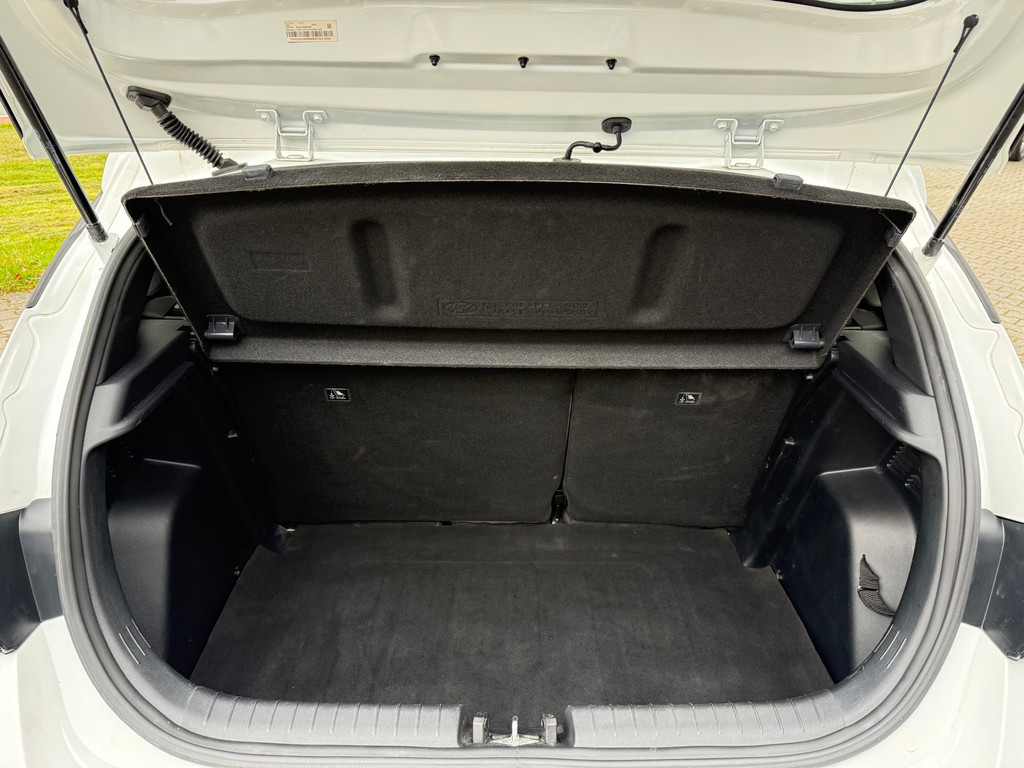 Hyundai i20 1.2 N-Line 52569266-21.jpg | DVW Automotive