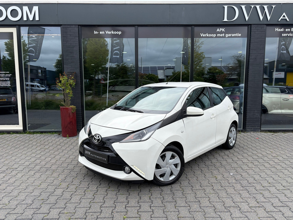 Toyota Aygo 1.0 VVT-i x-cite 54398456-0.jpg | DVW Automotive